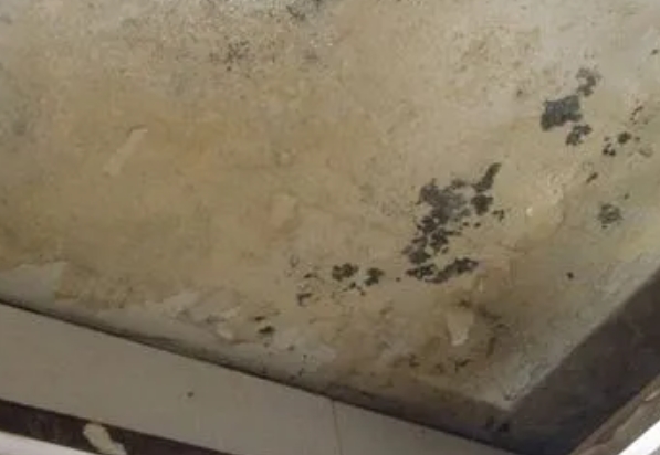 资阳阳台漏水维修公司分享下资阳卫生间渗水维修需要注意哪些问题。